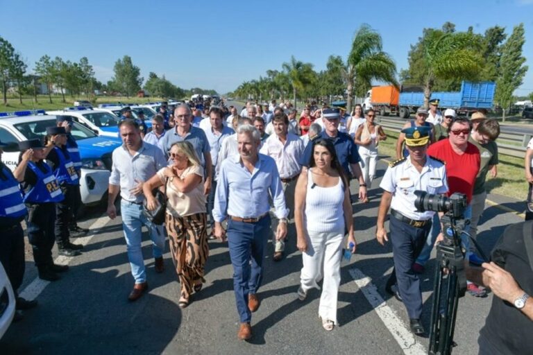 Los mandatarios de la provincia durante la presentación del programa estival.  gentileza