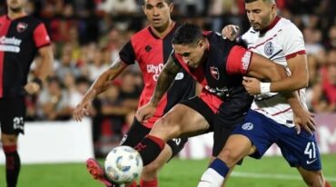 El conjunto rosarino debió conformarse con un empate en su cancha. TyC Sports
