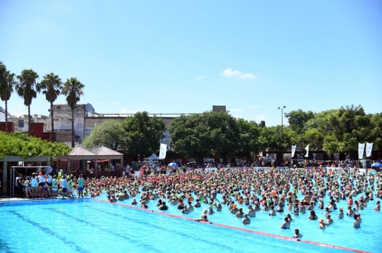 Los espejos de agua fueron una alternativa muy cercana y accesible que la familia supo capitalizar desde diciembre a febrero. Mun. de Rosario