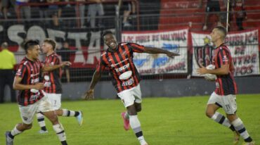 El 'Trencito' ya marcó con la camiseta de Patrón en el triunfo ante Racing. Prensa Patronato