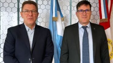 Por último