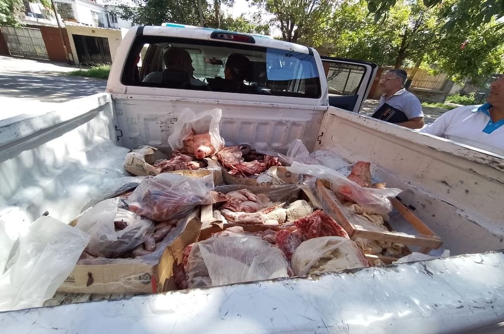 La mercadería fue decomisada y enterrada en el relleno sanitario. Municipalidad de Rosario