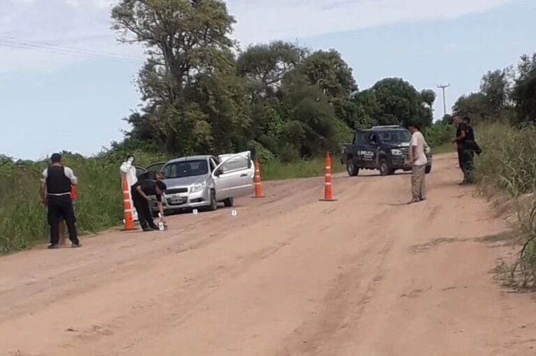 El episodio criminal ocurrió a las 11 de la mañana del jueves 7 de marzo y en el lugar quedaron las marcas del ataque