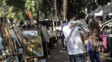 Este espacio ya se instaló en la ciudad como un corredor de artistas y creatividad en una zona emblemática de Rosario como es el edificio de la ex Aduana