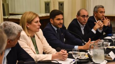 Gran parte del gabinete provincial y autoridades locales