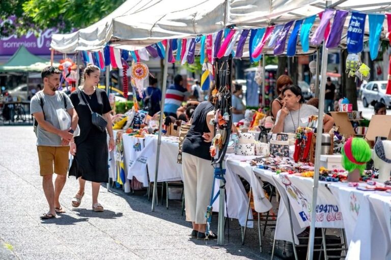 "Nos alegra estar acompañando esta iniciativa. Esperamos que este calendario sea una herramienta fundamental para que cada vecino y cada vecina pueda ir agendando cuándo y dónde encontrar los productos de la Economía Social"