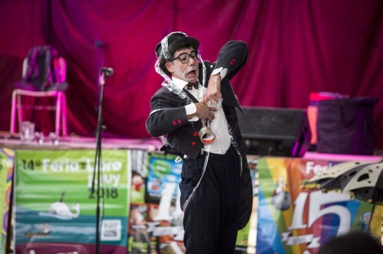 Este domingo se presentará Tuto Tul con su espectáculo unipersonal 'Circo de bolsillo'. Foto: Gentileza.