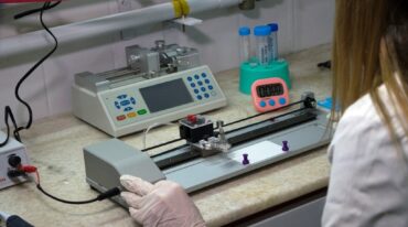 Laboratorio. Con lo poco que ingresa