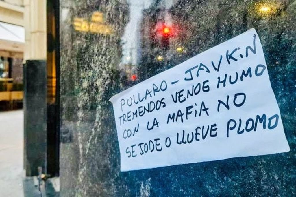 Los textos estaban escritos con letra imprenta mayúscula