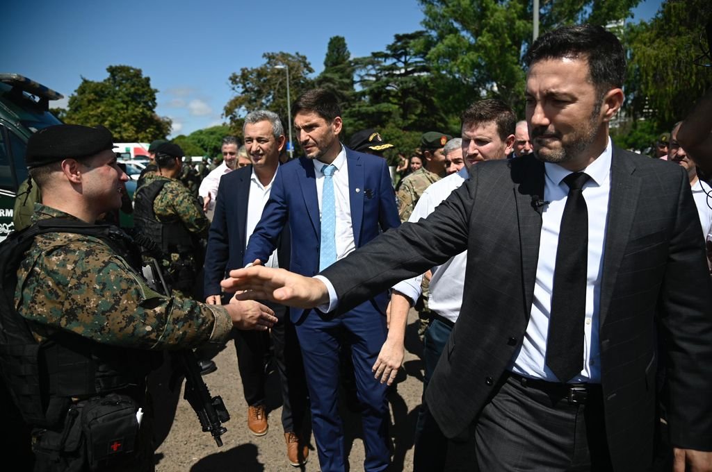 'Acá se han constituido elementos de la Armada