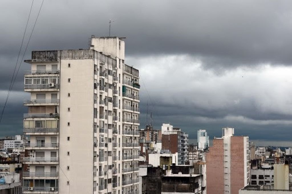 La nueva advertencia fue generada por el SMN a las 9:07 de este miércoles 20 de marzo y sostiene una alerta de nivel amarillo por tormentas para la tarde de hoy. Foto: Gentileza.