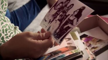 El ciclo cierra el domingo con la serie documental 'Un aire a vos. Los nietos que buscamos' de Florencia Castagnani.  Foto: Web cine El Cairo.