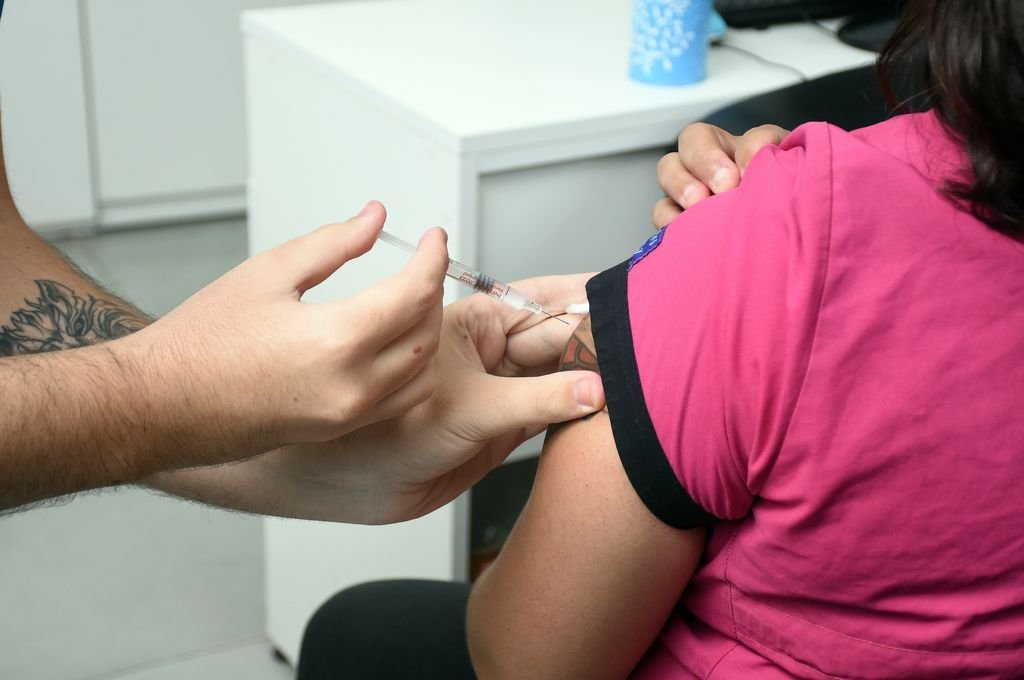 A partir de la disponibilidad de dosis