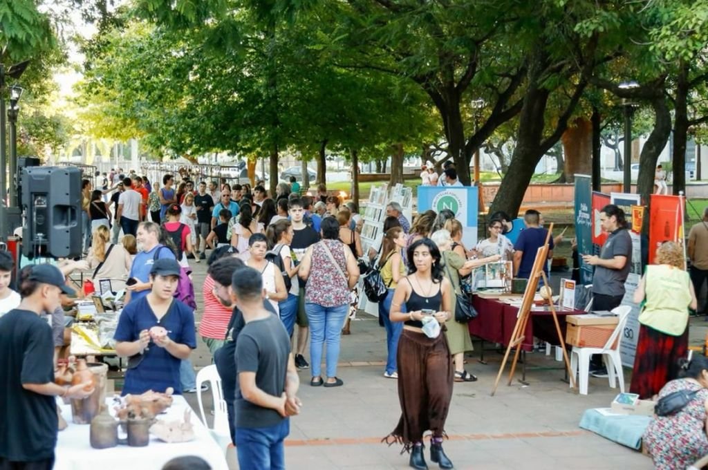La jornada se presenta como un espacio de intercambio entre museos