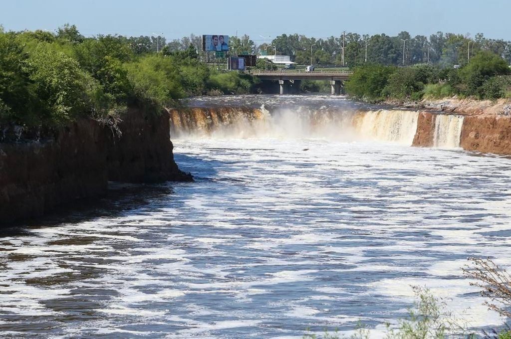 El puente Molino Blanco es una vía clave para el transporte de personas y de mercaderías