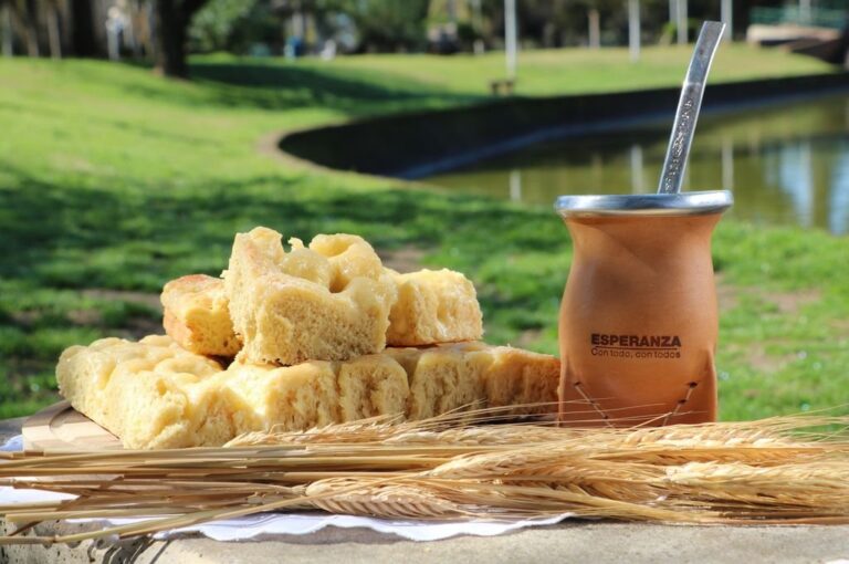 La Dirección de Turismo de la Municipalidad de Esperanza invita a participar de distintos actividades religiosas e históricas durante Semana Santa. Archivo