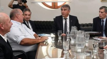 La reunión entre los ministros y los representantes gremiales. Flavio Raina