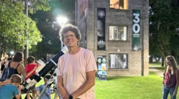 Las temáticas varían cada mes y se llevan a cabo por la tarde-noche en el predio del Observatorio Astronómico Municipal de Funes