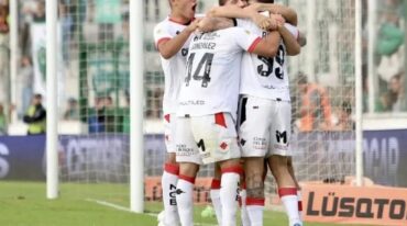 Se ilusiona. Newell's ganó un partico clave en Junín y está entre los primeros cuatro de la zona. Prensa Newell's