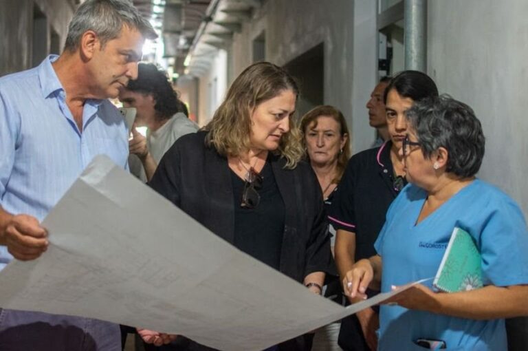 La recorrida contó con la presencia del secretario de Obras Públicas y Hábitat