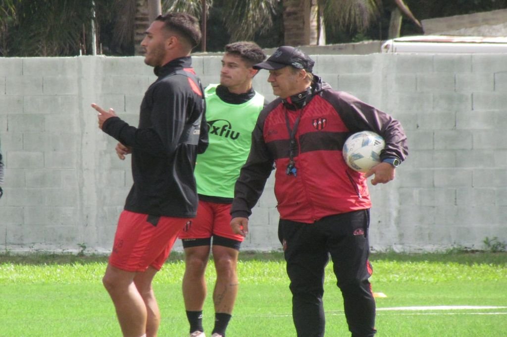 Patronato busca la recuperación ante el Trueno Verde. Gabriel Obelar