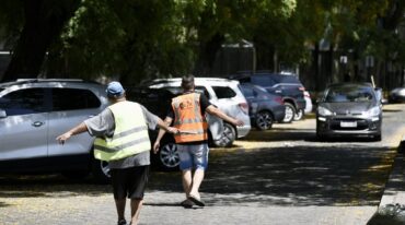 Hay temor en Rosario ante la posibilidad de que se intente radicar el sindicato que nuclea los cuidacoches. Archivo/Marcelo Manera