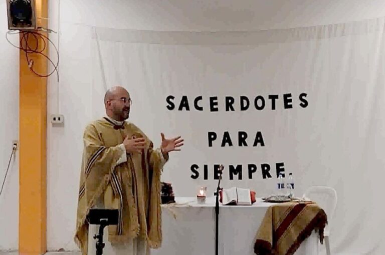 El libro fue presentado en Villaguay