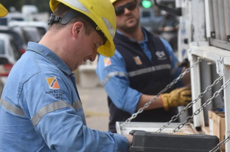 En diálogo con Mirador el presidente comunal Martín Quiroz comentó que el proyecto impulsa una modernización del tendido eléctrico de la localidad. Archivo