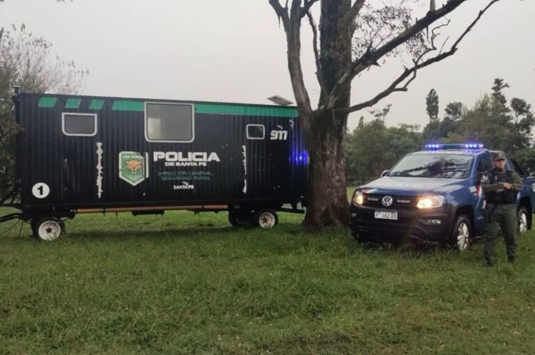 Los agentes de la Unidad Regional VI secuestraron los animales y la camioneta Ford Ranger. Interviene el Ministerio Público de la Acusación