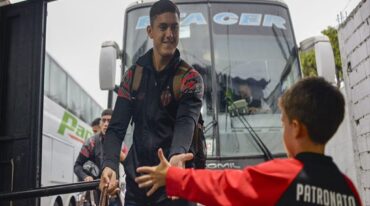 Mateo Burdisso volverá a ser parte del once inicial. Prensa Patronato