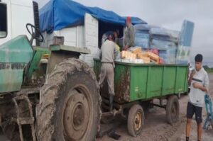Las localidades de Cañada Ombú y Los Amores presentaban agua acumulada en sus calles y claros vestigios de anegamientos en casas particulares. Aun así