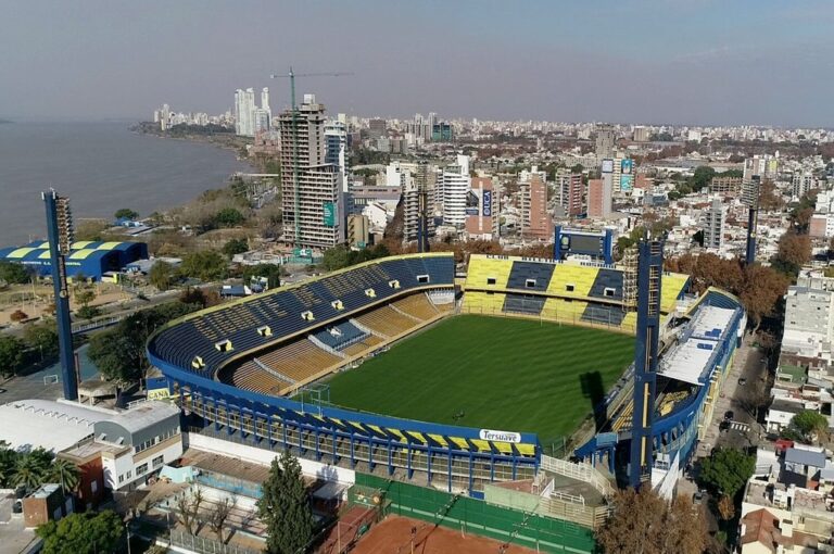 La sanción de Conmebol golpeó a Central tanto como el resultado en Venezuela. Fernando Nicola