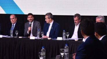 'La agenda se centró en la sustentabilidad del transporte público de pasajeros. Claramente esto no está bien en la República Argentina"