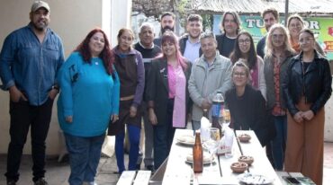 Integrantes del programa 'Anfitriones Productivos' visitaron a artesanos