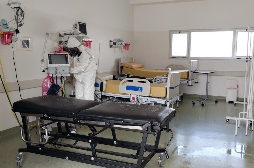 La especial tarea de limpieza que realizó una empresa de Rosario en el hospital de Coronda. Gobierno de la Provincia
