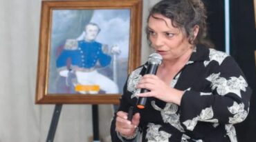 Liliana Broggi investigó y escribió el libro sobre Urdinarrain