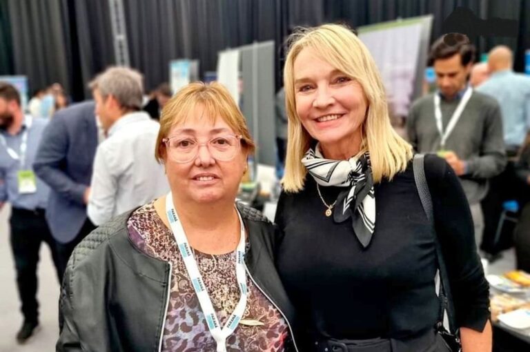 Laura Godoy y Cecilia Revoredo representaron a Villaguay en la reunión del Coprotur y el workshop turístico que se concretaron en Paraná.