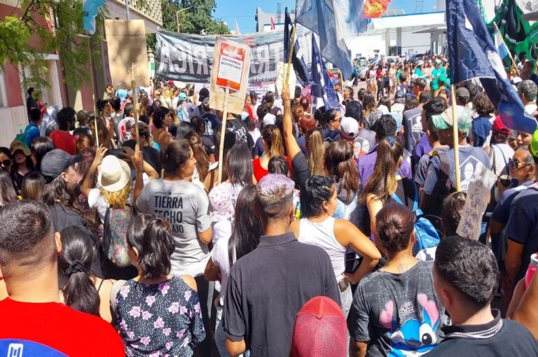 Las distintas columnas marcharán hacia Casa de Gobierno. Nicolás García