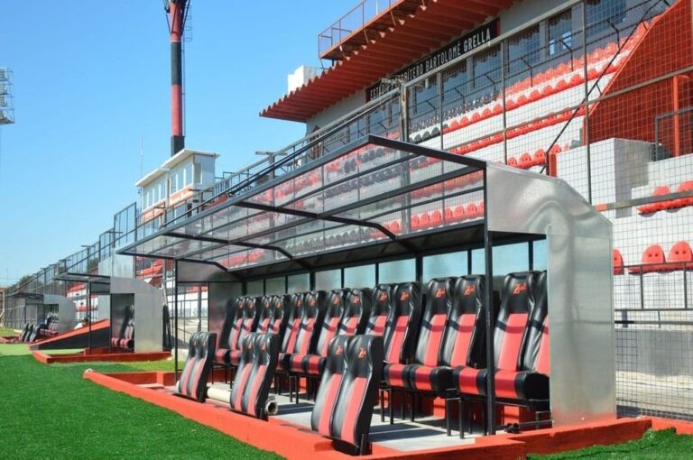 El banco de suplentes de Patronato continúa sin conductor.