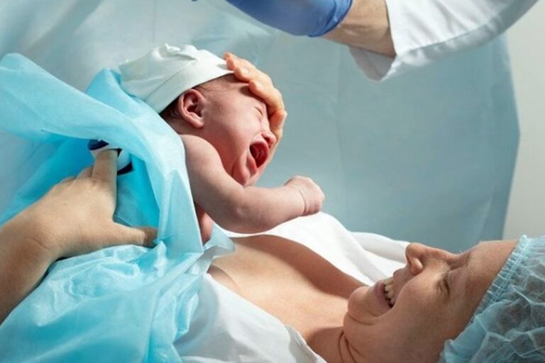 La violencia obstétrica afecta a la mujer y a su bebé