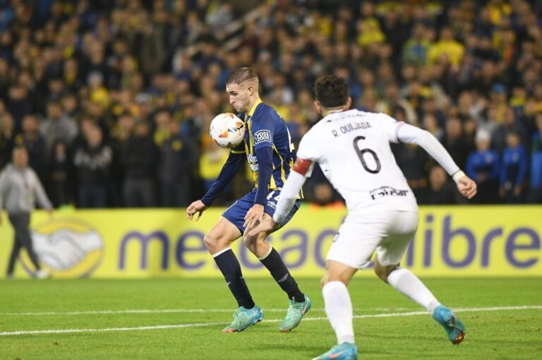 Modica lleva cuatro goles en cuatro partidos y ahora llega Copetti para competir con él  Gentileza.