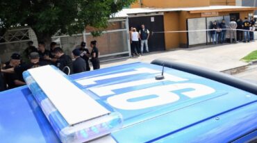 Fuentes judiciales y policiales indicaron a este diario que poco después de las 12:30 de este sábado 18 de mayo ingresó un llamado al 911 indicando que había una persona sin vida en una vivienda ubicada sobre calle Víctor Mercante al 500. Archivo.