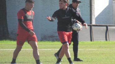 Franco Coronel regresaría a la titularidad en el debut de Diego Pozo. Gabriel Obelar