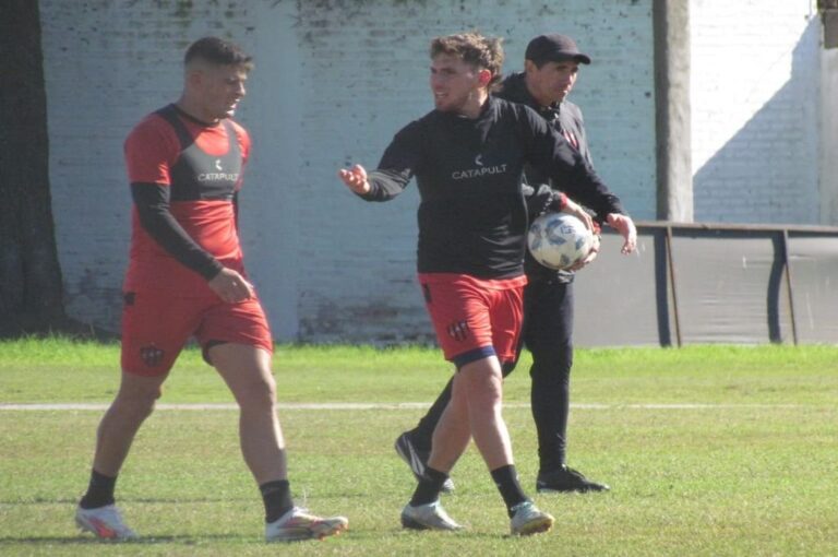 Franco Coronel regresaría a la titularidad en el debut de Diego Pozo. Gabriel Obelar