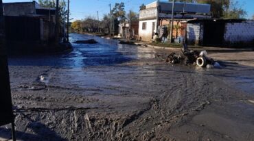 Algunas calles aún permanecen afectadas e intransitables. Belén Fedullo