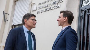 La proliferación de este tipo de plataformas no registradas está impulsada por una sólida campaña de publicidad que incluye a varios influencers apuntando directamente a los jóvenes.  Gentileza.