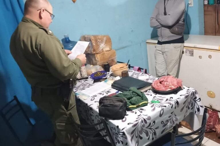 Los Pumas realizaron un allanamiento positivo en una casa de Puerto Gaboto.  Gentileza.