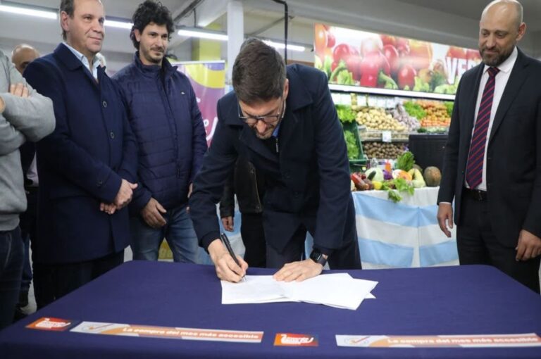 El programa 'Acuerdo Santa Fe' se desarrolla con el objetivo de promover las ventas