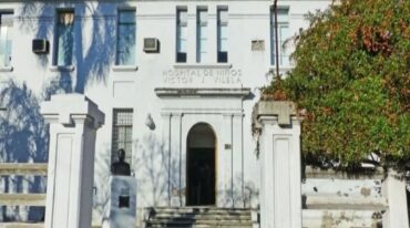 El muchacho quedó internado por quemaduras en la cabeza y el torso. Además