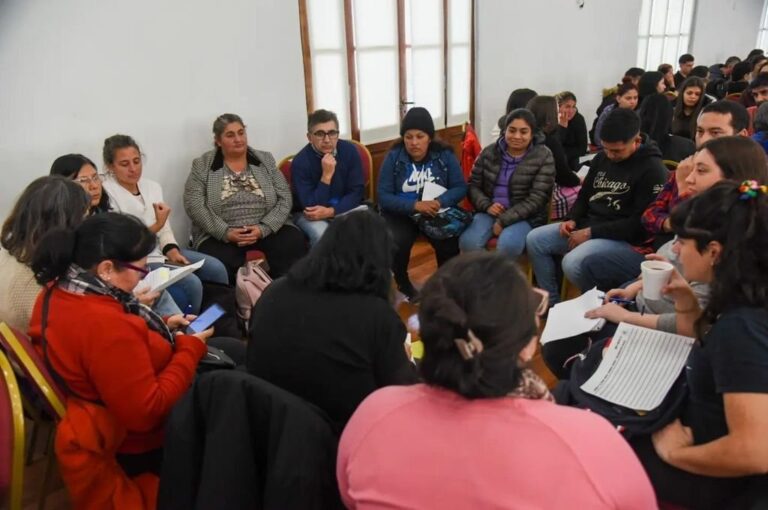 Más de 250 personas participan de una capacitación impulsada por el Gobierno de la Provincia en articulación con la Universidad Nacional de Rosario.  Gentileza.
